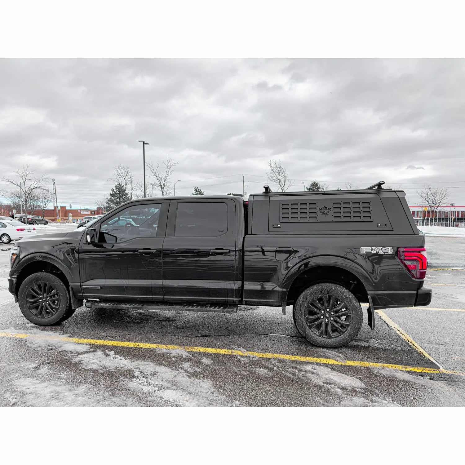 DURA COVER Aluminum Truck Cap for Jeep Gladiator with MOLLE Panels - image 4